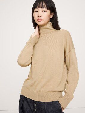 Banana Republic Merino Turtleneck Sweater Camel